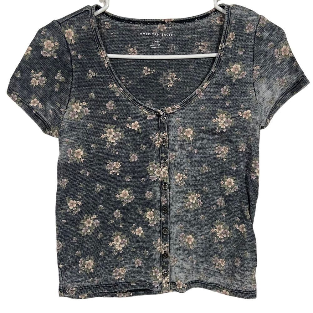 American Eagle Floral Short Sleeve T-Shirt